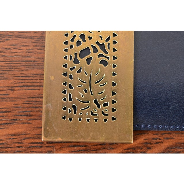 Bronze Tiffany Studios New York Grapevine Bronze Doré Blotter Ends With Leather Desk Blotter For Sale - Image 8 of 13