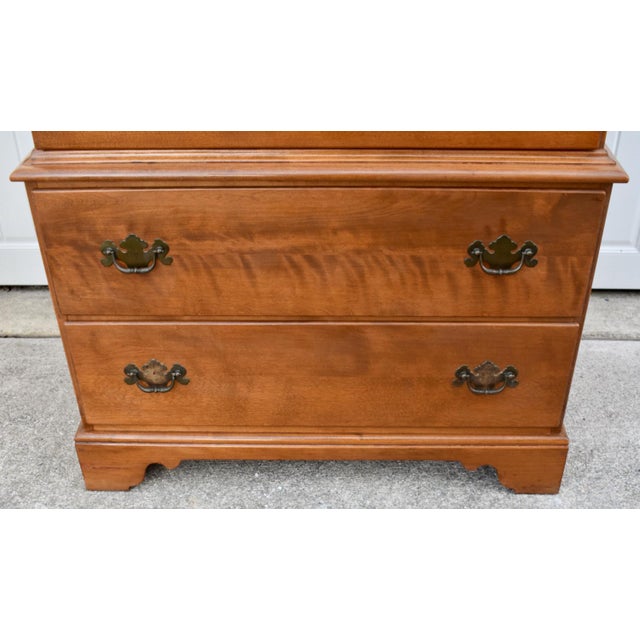 Vintage Ethan Allen Heirloom Nutmeg Maple 7 Drawer Chest on Chest Tall Dresser For Sale - Image 9 of 17