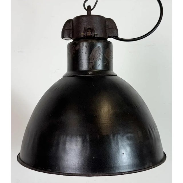 Industrial Bauhaus Black Enamel Pendant Light from Elektrosvit, 1930s For Sale - Image 6 of 18