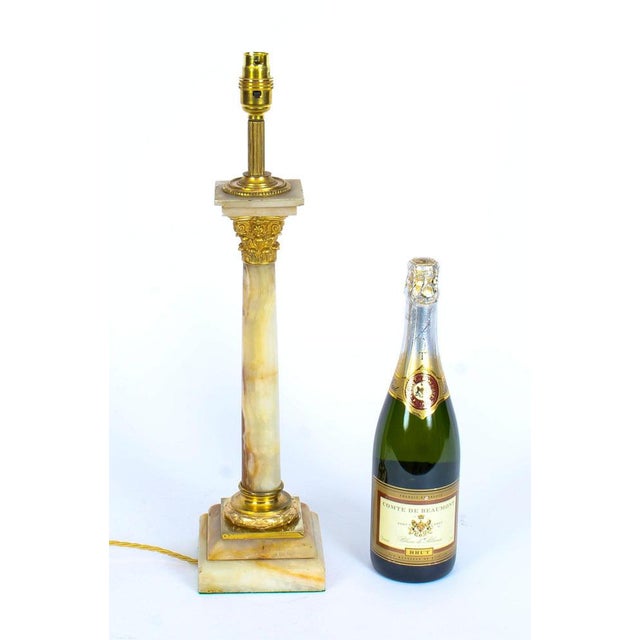 Gold Victorian Ormolu Mounted Onyx Corinthian Column Table Lamp, 19th Century For Sale - Image 8 of 10