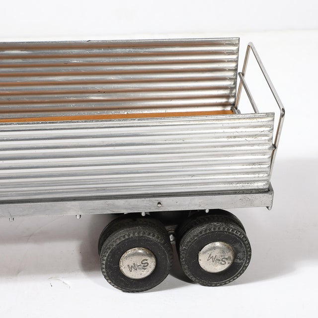 Mid-Century Modern Mid-Century Smith Miller Silver Streak Truck & Trailer in Aluminum For Sale - Image 3 of 18