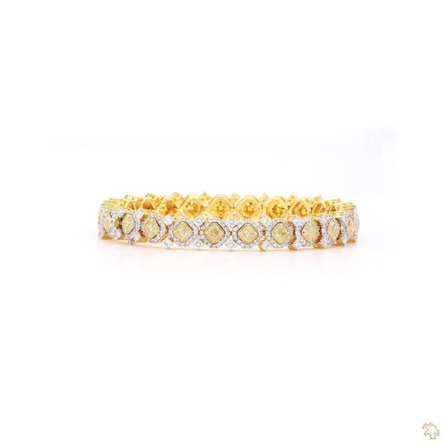 Metal 3.99 Carat Round Brilliant Cut White Diamond Yellow Diamond Gold Bracelet For Sale - Image 7 of 9