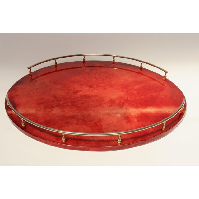 1950s Large Italian Modernist Round Tray in Brass and Dyed Red Goatskin by Aldo Tura For Sale - Image 5 of 18
