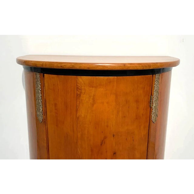 Biedermeier Demilune Half Cabinet in Cherrywood and Brass, France, 1810s For Sale - Image 10 of 18