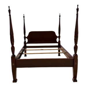 1940s Vintage Mahogany Queen Size Rice Pattern Bed