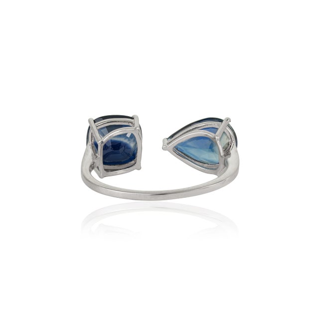 4 Carat Natural Blue Sapphire Toi Et Moi Cockrtail Ring Size 5.5 in 18k Gold For Sale - Image 9 of 16