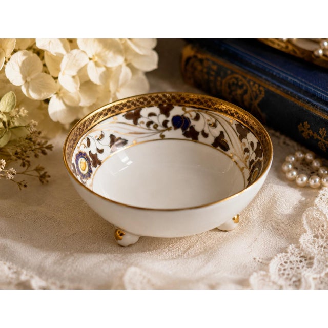 Antique Noritake hand-painted porcelain footed bonbon bowl, made in Japan by Morimura/Noritake. This charming small-scale...