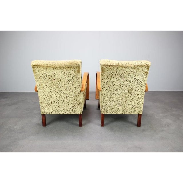 Czechoslovak Lounge Chairs with Curved Wooden Armrests by Jindřich Halabala, 1950s, Set of 2 For Sale - Image 17 of 18