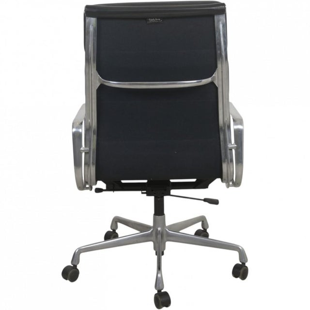 EA219 Office Chair in Black Leather by Charles Eames, 2000s For Sale - Image 16 of 18