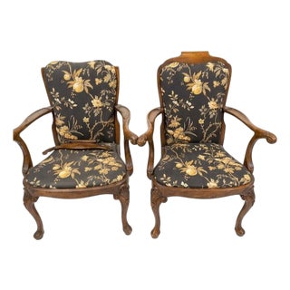 Mid 18th Century Louis XV Style Fauteuil À La Reine (Flat-Back Salon Armchair) For Sale