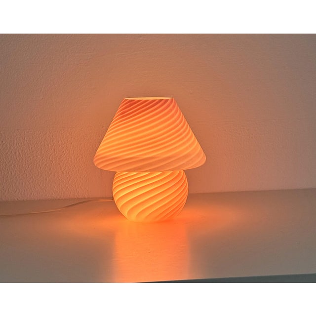 1970s Italian Pink Swirl Murano Glass Mushroom Table Lamp, 1970s For Sale - Image 5 of 14