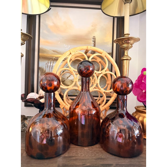 1970s Vintage Tortoise Glass Decanters With Ball Stoppers – Set of 3 For Sale - Image 5 of 7