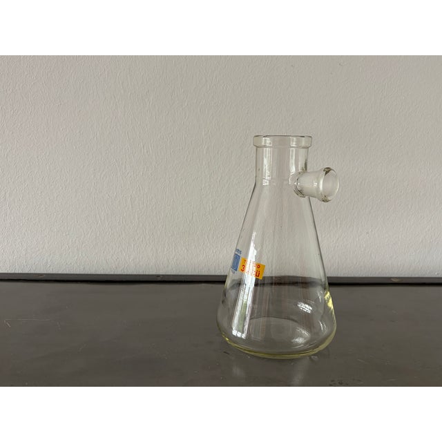 The Erlenmeyer flask was manufactured in Pula, during the time when Yugoslavia (present-day Croatia) still existed. Pula...