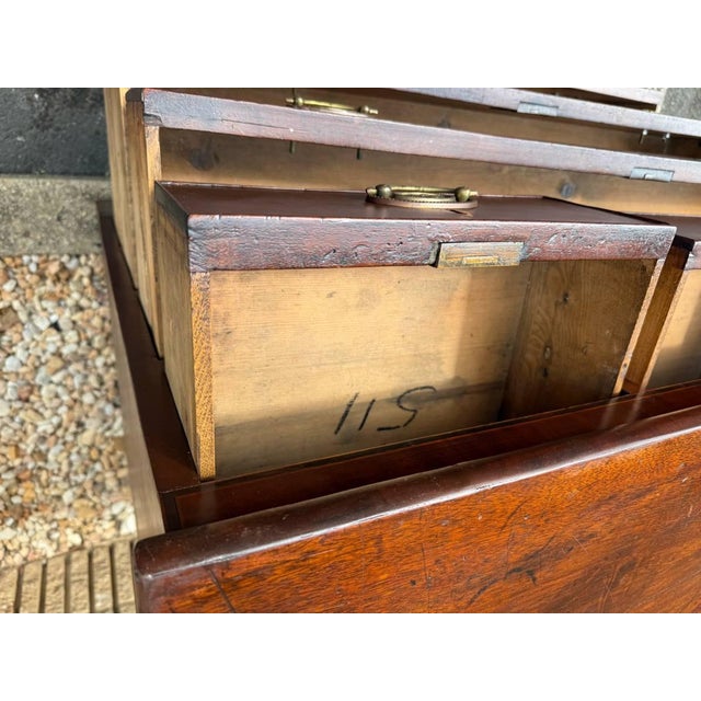 Antique 19th Century Federal Style Chest of Drawers For Sale - Image 12 of 18