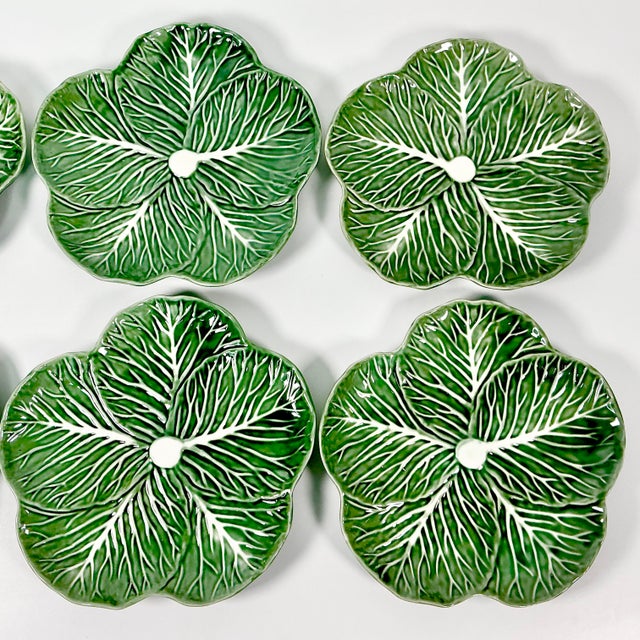 1990s Vintage Hollywood Regency Boho Chic Majolica Cabbage Ware Dinner Plates - Set of 6. For Sale - Image 6 of 14