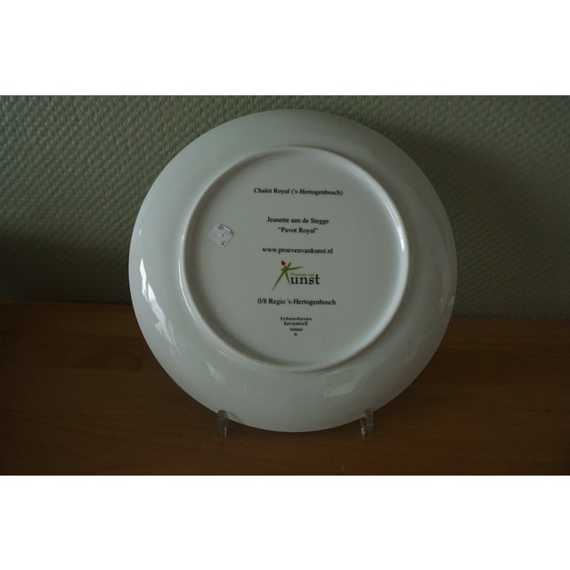 Porcelain Plate by Jeanette aan de Stegge, in Very Good conditions. Designed from 2000 This piece has an attribution mark,...