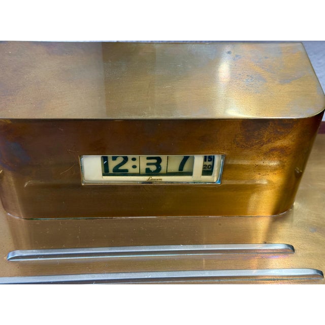 1930s Lawson Art Deco Copper Clock in Working Order For Sale - Image 13 of 18