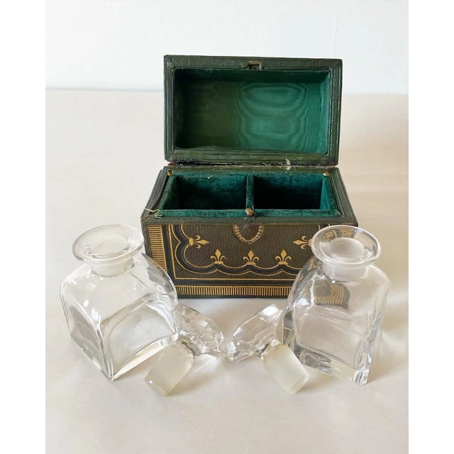 Antique Green Leather Domed Top Decanter Box For Sale In Philadelphia - Image 6 of 10