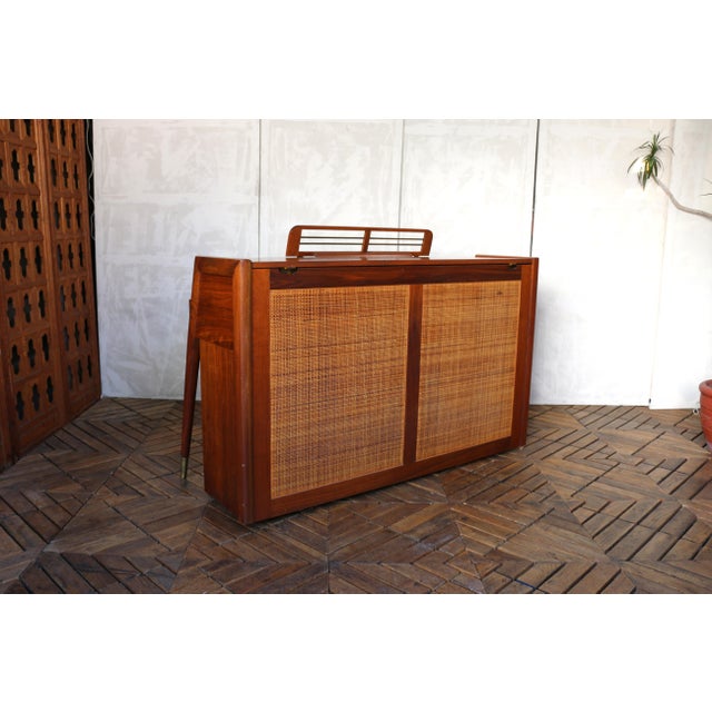 Mid-Century Modern Baldwin Acrosonic Walnut Upright Piano With Cane Panels, Circa 1960s For Sale - Image 15 of 18