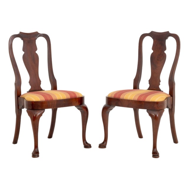Pair of Queen Anne Style Flame Mahogany Side Chairs For Sale