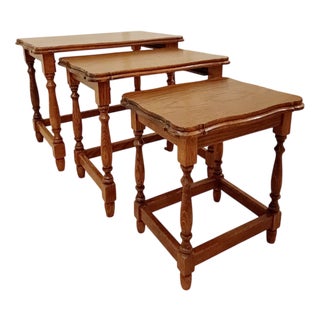 Mid-Century Modern Scandinavian Nesting Tables in Oak, 1950s, Set of 3 For Sale