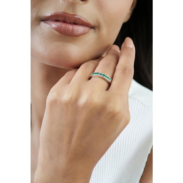 Art Deco Style 0.85 Ct Green Emerald Channel Set Half Eternity Band Ring Size 9 For Sale - Image 10 of 15