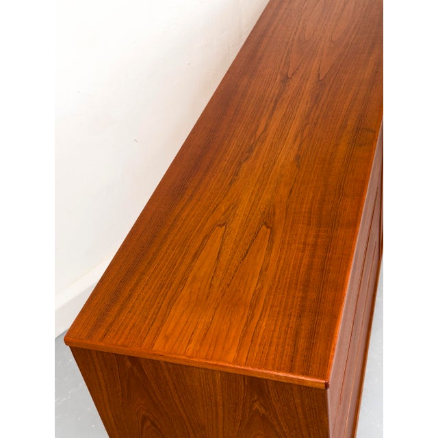 Large Teak Chest of Drawers from Tørring / HJN Møbelfabrik, 1960s For Sale - Image 16 of 18