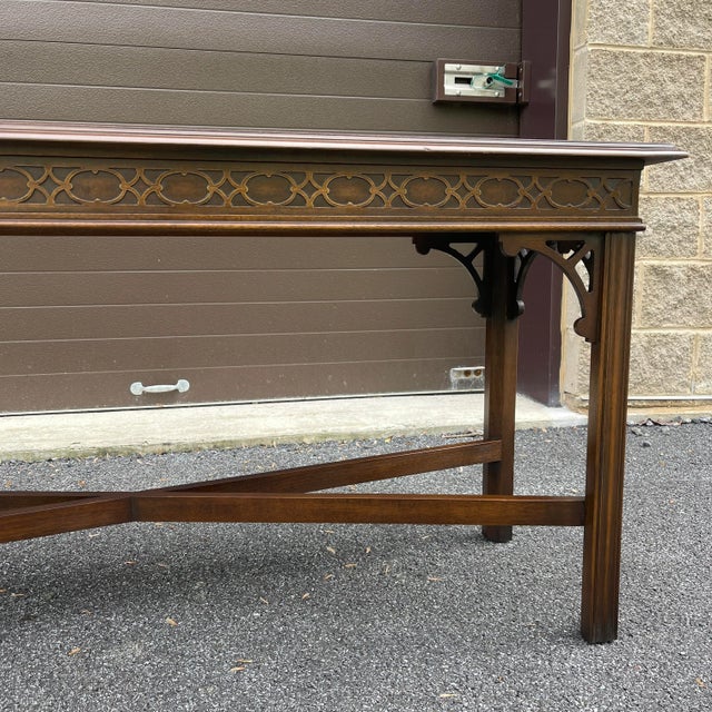 Late 20th Century Vintage Drexel Bicentennial Collection Chippendale Mahogany Console or Sofa Table For Sale - Image 5 of 10