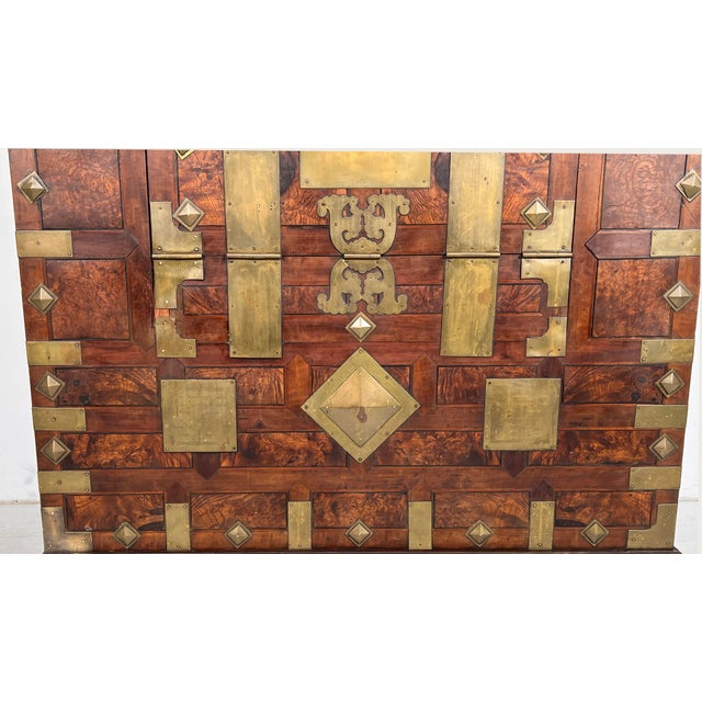Antique Late 19th Century Joseon Dynasty Korean Bandaji Cabinet. For Sale - Image 13 of 14