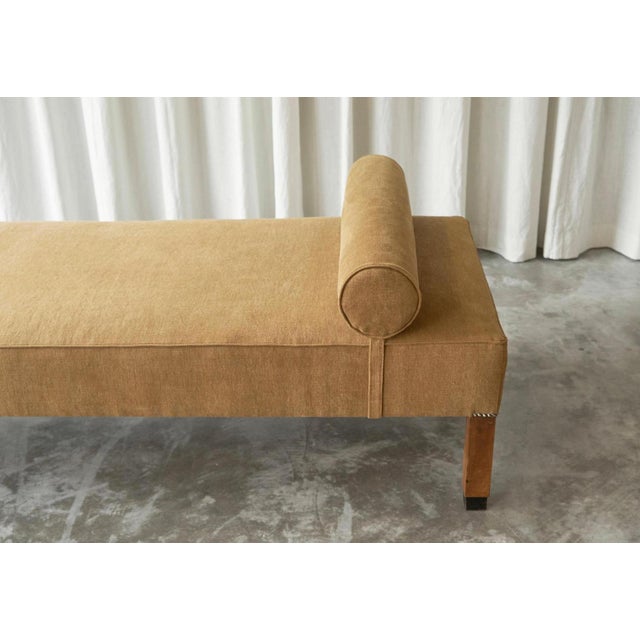 Art Deco Daybed in Stonewashed Linen, 1930s For Sale - Image 11 of 14