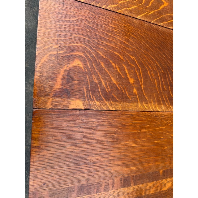 Antique Art & Craft Regency Style Tiger Oak Extendsion Round Dining Table With 4 Leaves For Sale - Image 17 of 18