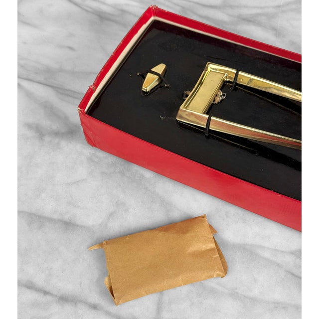 Brass Mid-Century Atomic Ranch Brass Door Knocker by Yale – Old/New Stock For Sale - Image 8 of 8