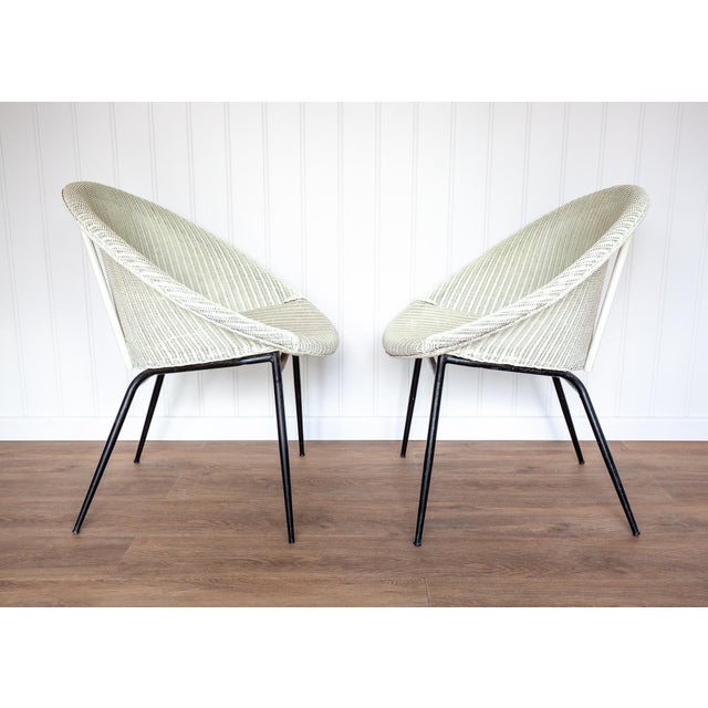 Mid-Century Modern Bauhaus Satellite Cocktail Lounge Chairs in Wicker and Steel by Lloyd Loom for Lusty, 1950s, Set of 2 For Sale - Image 6 of 18