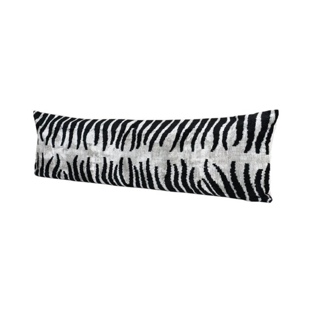 Mid-Century Modern Silk Velvet Ikat Lumbar Pillow Cover – Black and Beige Cushion For Sale - Image 3 of 4