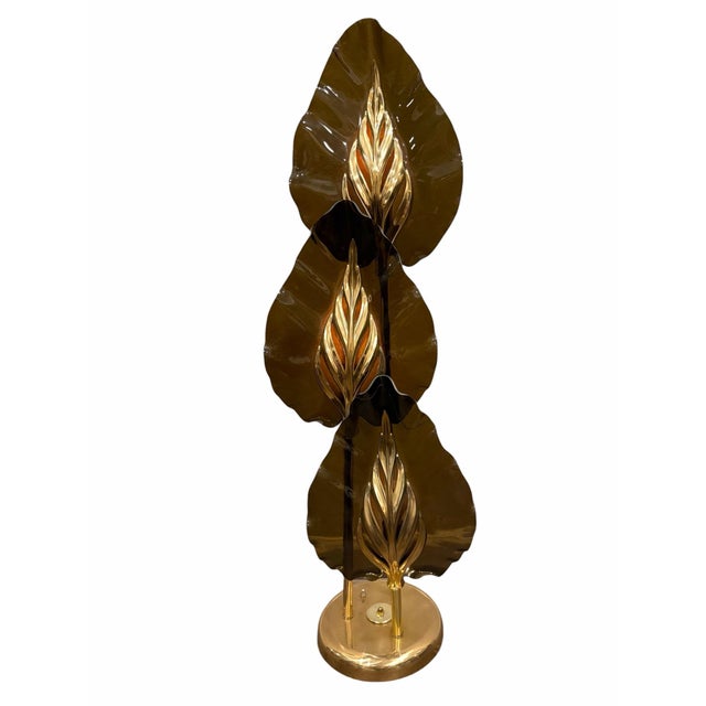 Mid-Century Italian Murano Style Brass Palm Leaf Floor Lamp Vintage Italian modern floor lamp featuring sculptural smoked...