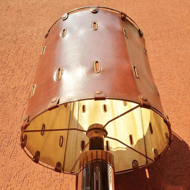 Mid-Century Modern 1960s Brutalist Italian Leather & Chrome Table Lamp For Sale - Image 3 of 8