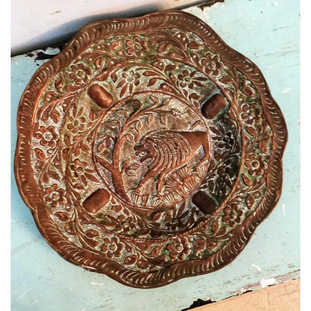 Early 20th Century Vintage Metal Copper Bronze Lion Wall Plate Charger For Sale - Image 5 of 5