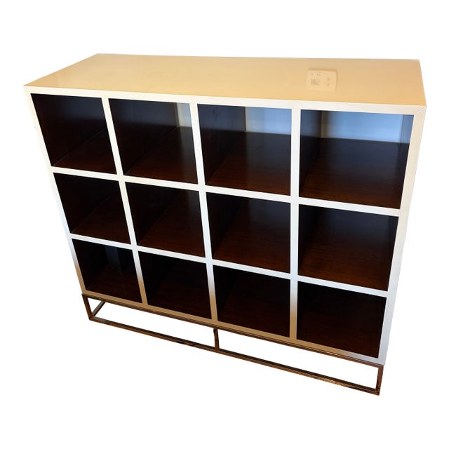 1990s White Lacquer and Walnut Domicile Shelves Unit From Decca Home Furniture For Sale