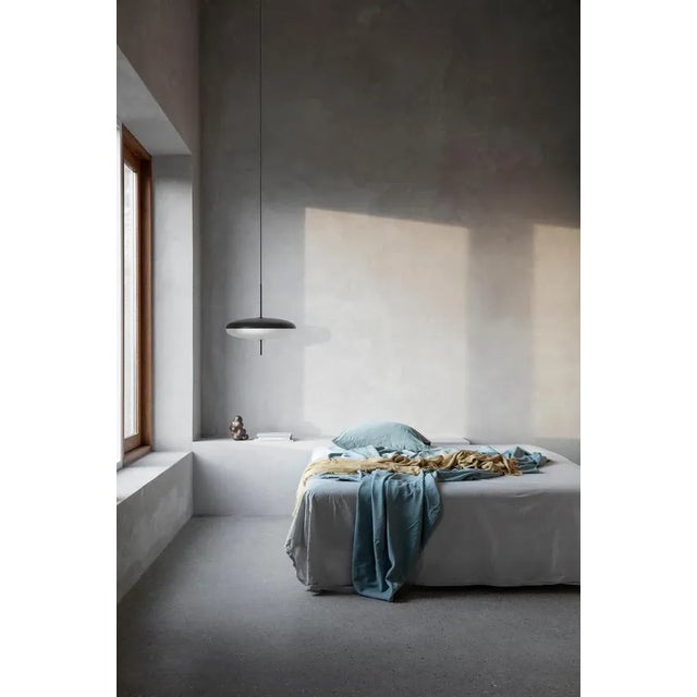 Gino Sarfatti Model 2065 Table Lamp with Black White Diffuser, Black Hardware & Black Cable by Gino Sarfatti For Sale - Image 4 of 18