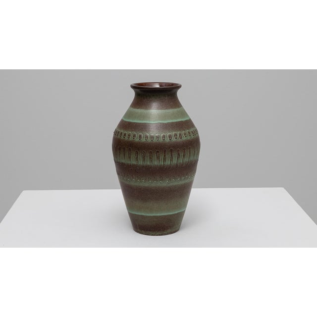 20th Century German Mid-Century Modern Gray and Brown Ceramic Vase For Sale - Image 13 of 18