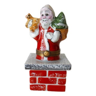 Limoges, France, Hand-Painted Porcelain Santa Claus in Chimney Collector's Lidded Trinket Box For Sale