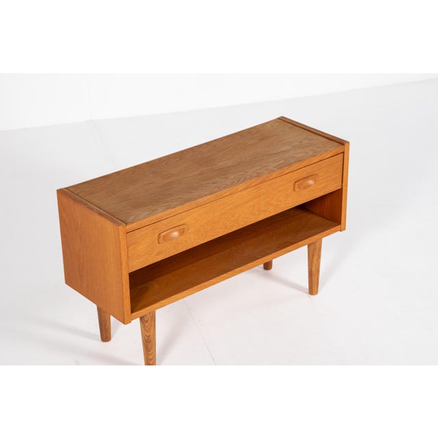 Mid-Century Modern Danish Oak Hallway Cabinet, 1960s For Sale - Image 4 of 12