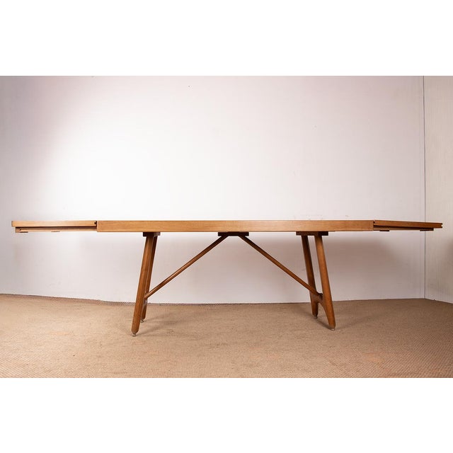 Wood Large Extendable Oak Dining Table by Guillerme and Chambron for Votre Maison, 1960 For Sale - Image 7 of 18