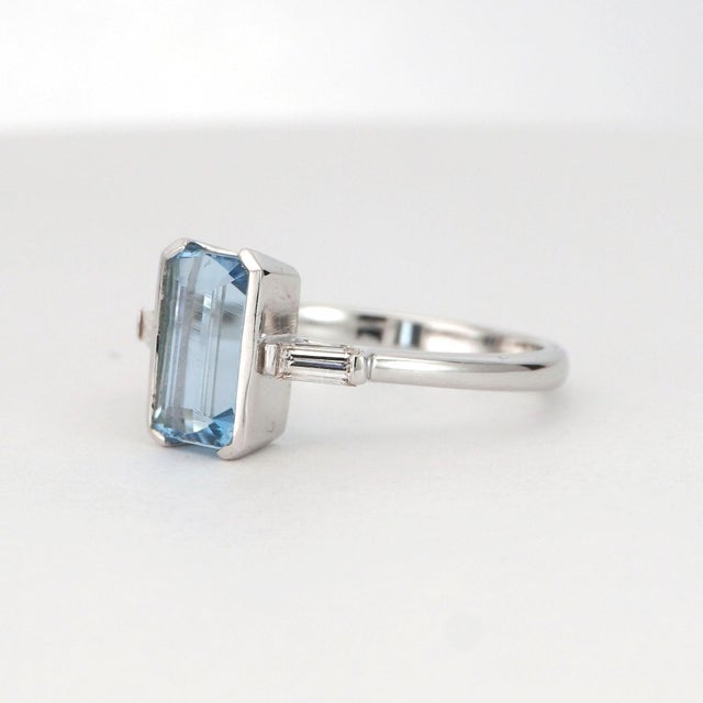 14k White Gold Ring With Octagon Aquamarine and Diamonds For Sale - Image 13 of 18