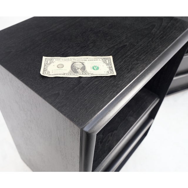 Pair Gibbings for Widdicomb Ebonized Black Lacquer Night Stands End Tables Mint For Sale - Image 9 of 15