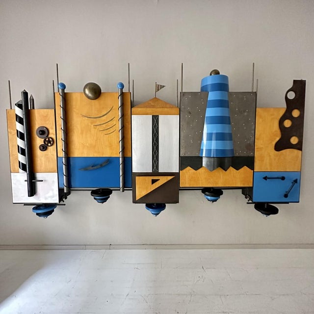 Large Postmodern Wall Unit in Metal and Lacquered Plywood, 1980s For Sale - Image 13 of 13