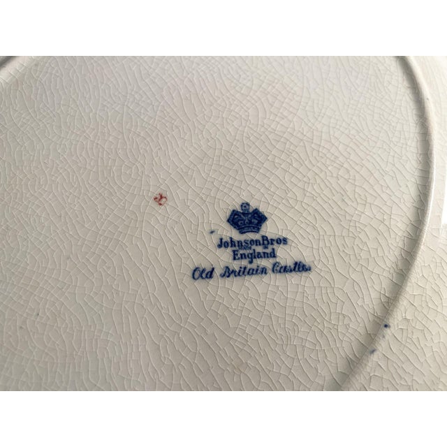 1940s Pair of 1940s Johnson Bros. Old Britain Castles Blue Oval Serving Platter / Wall Plates For Sale - Image 5 of 6