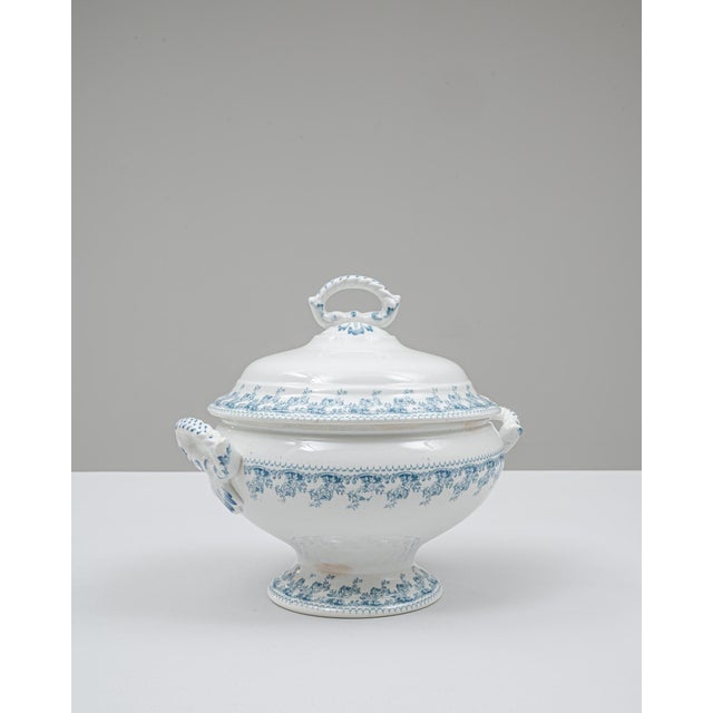 Traditional 20th Century Belgian Special Edition Porcelain Tureen With Lid For Sale - Image 3 of 18