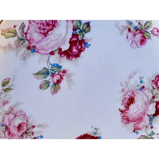 French Country Antique Haviland & Co. Limoges Roses Plate – Gold Scalloped Trim, Early 20th Century For Sale - Image 3 of 6