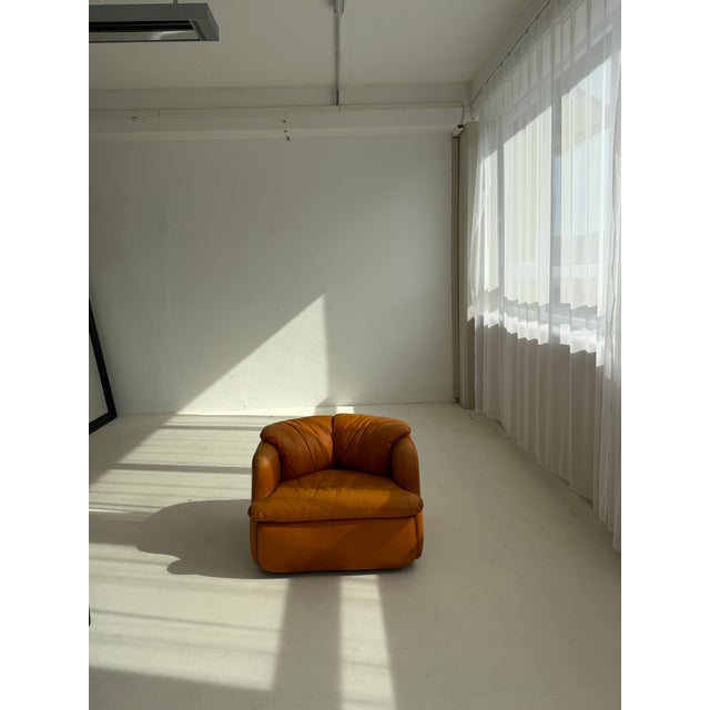 Mid-Century Modern Vintage Italian Cognac Leather Confidential Lounge Chair by Alberto Rosselli for Saporiti, 1970s For Sale - Image 3 of 18